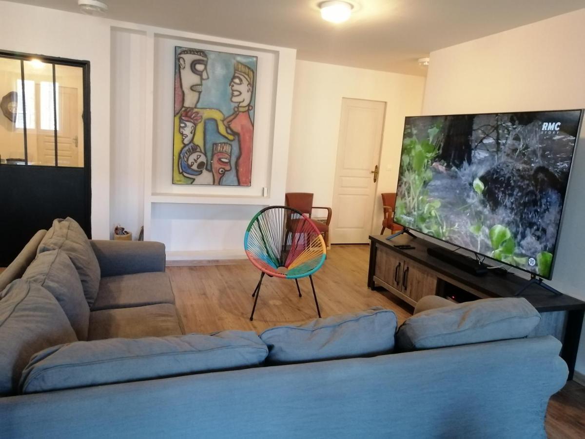 Logement Entier Spacieux Et Confortable A 1 H De Paris Courtenay  Exterior photo